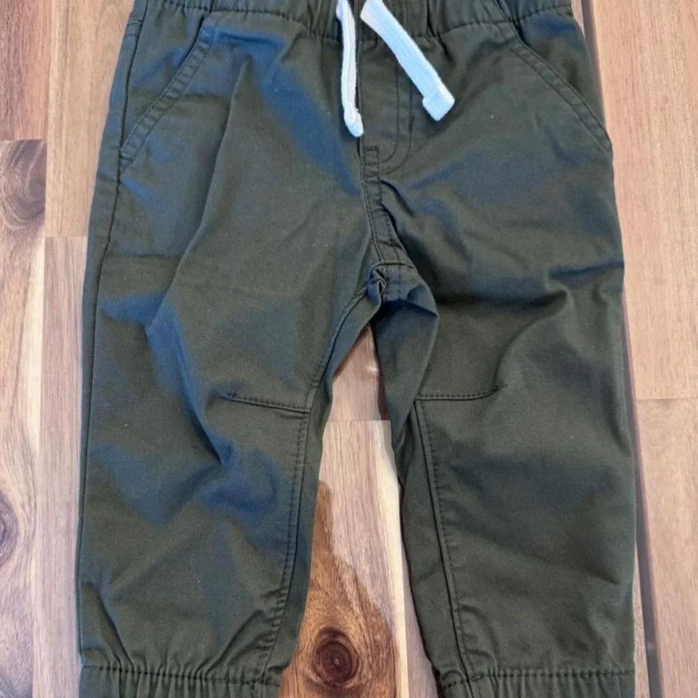 Boys cat & Jack pants
